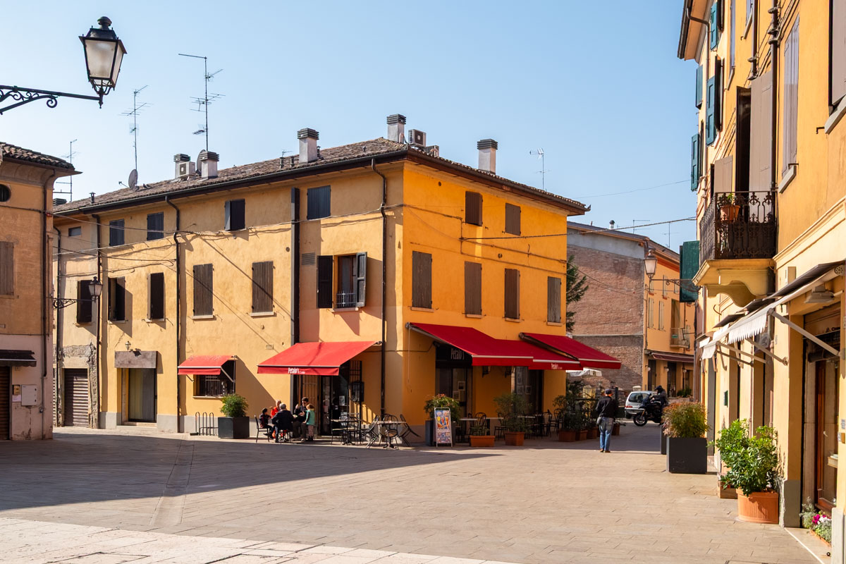 Uliczka w Nonantola koło Modeny.