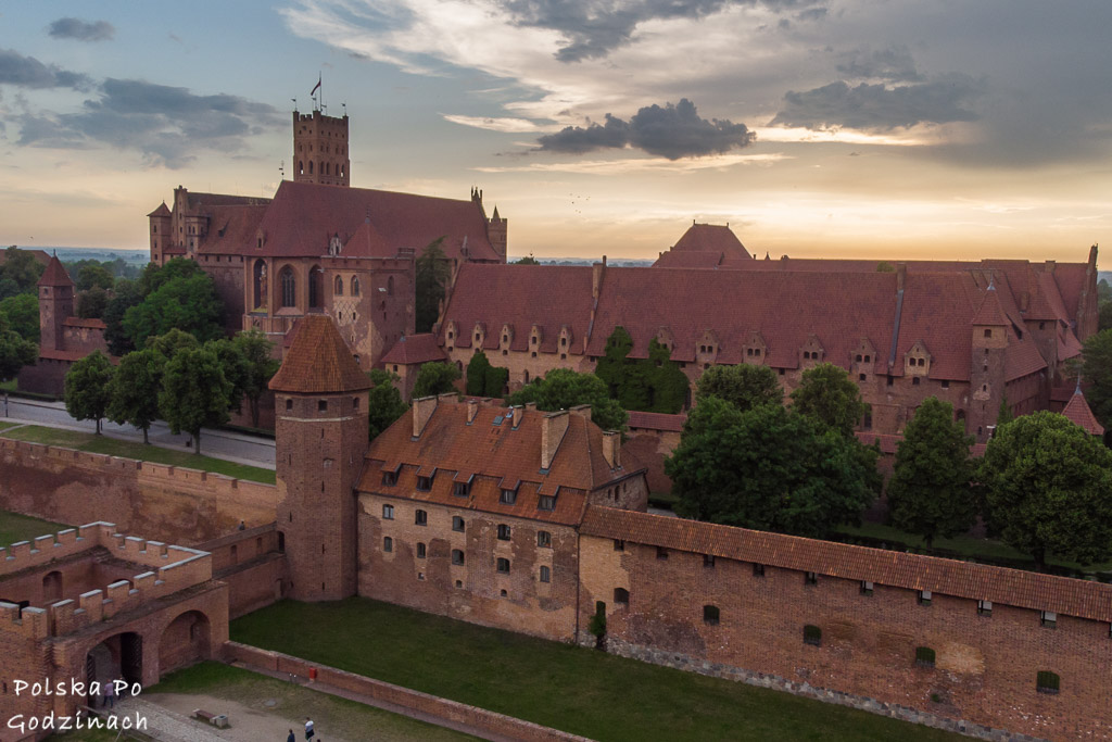 Zamek w Malborku to największy zamek w Polsce.