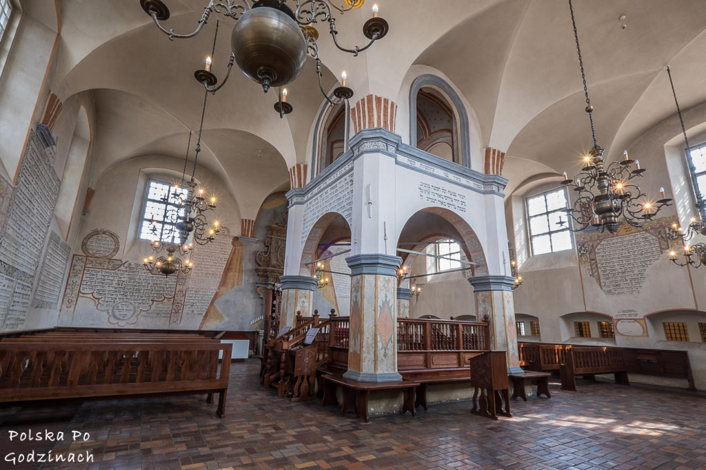 Wnętrze wielkiej synagogi w Tykocinie to miejsce, które koniecznie trzeba zobaczyć będąc na Podlasiu.