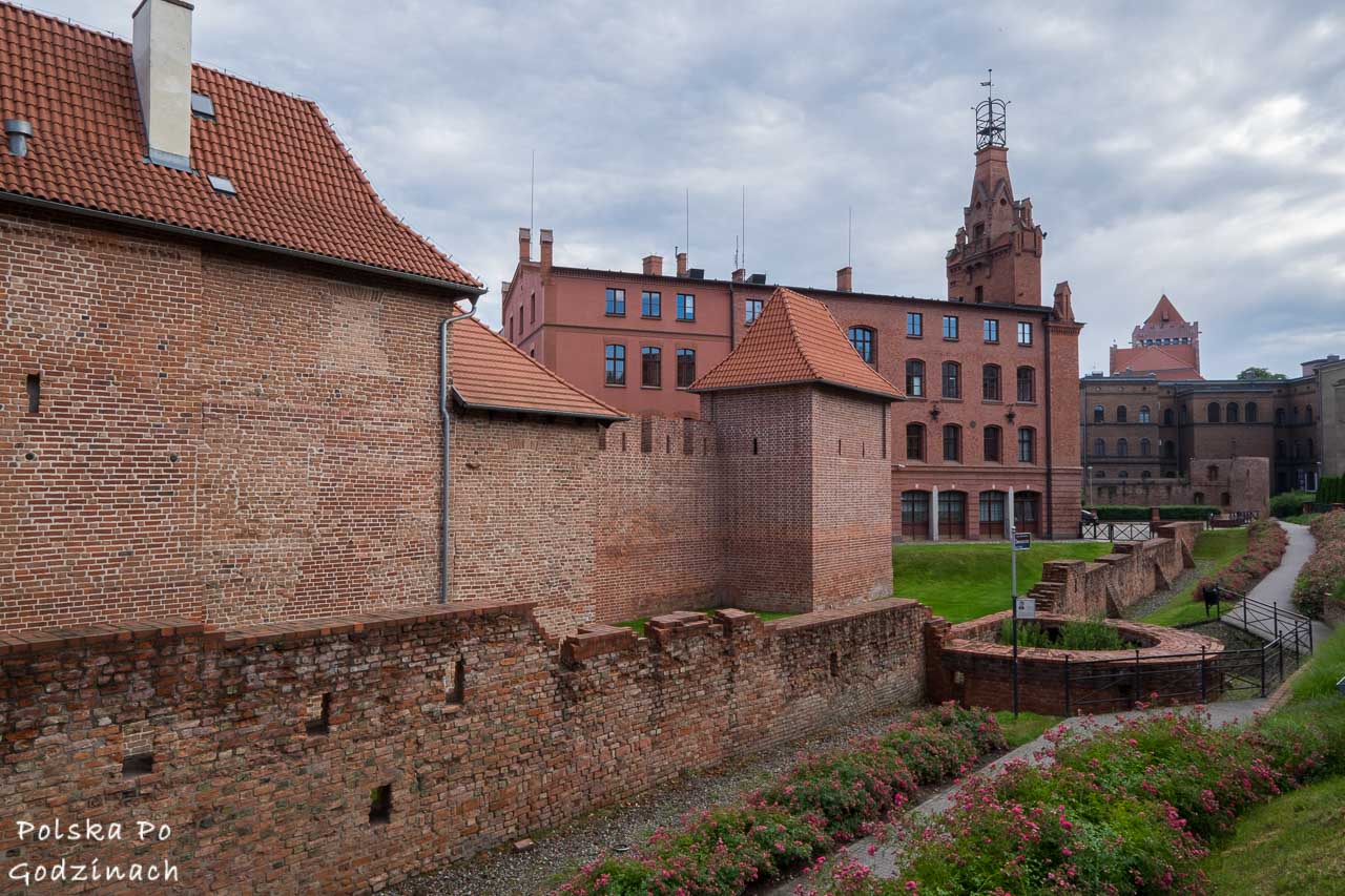 Ciekawe miejsca w Poznaniu. Fragment średniowiecznych murów miejskich.