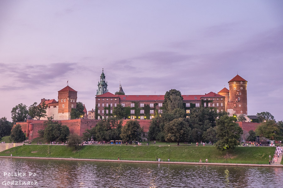 Wawel nad Wisłą to jedna z głównych atrakcji Krakowa