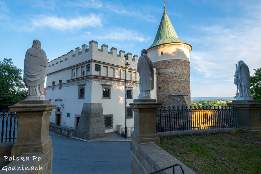 Zabytkowy Dom z Basztą jest siedzibą ciekawego muzeum poświęconego Bieczowi.