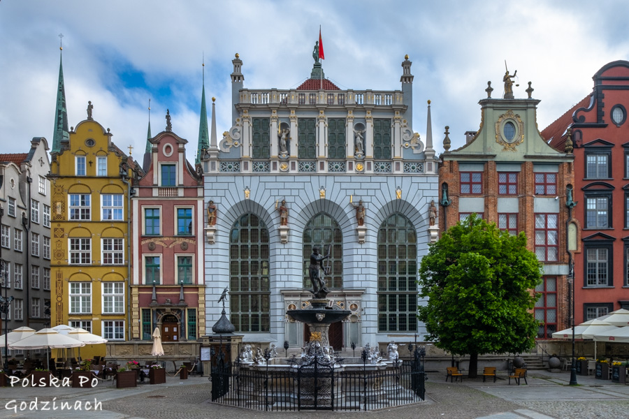Gdańsk atrakcje i miesca warte zobaczenia - Dwór Artusa