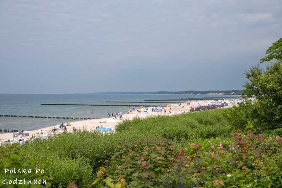 Plaża nad Bałtykiem to główna atrakcja Ustki.