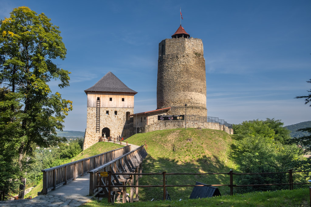 Najpiękniejsze Zamki Małopolski - Zamek w Czchowie