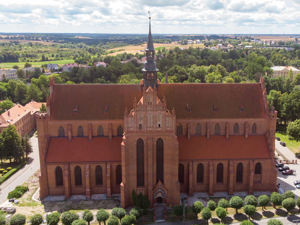 Gotycka katedra w Pelplinie to architektoniczna atrakcja Pomorskiego.