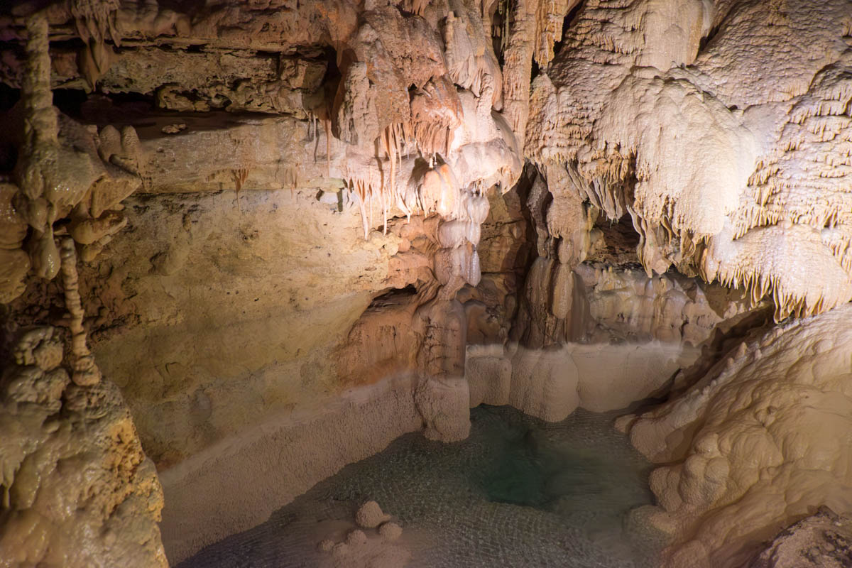 San Anotnio atrakcje. Jaskinie Natural Bridge Caverns.