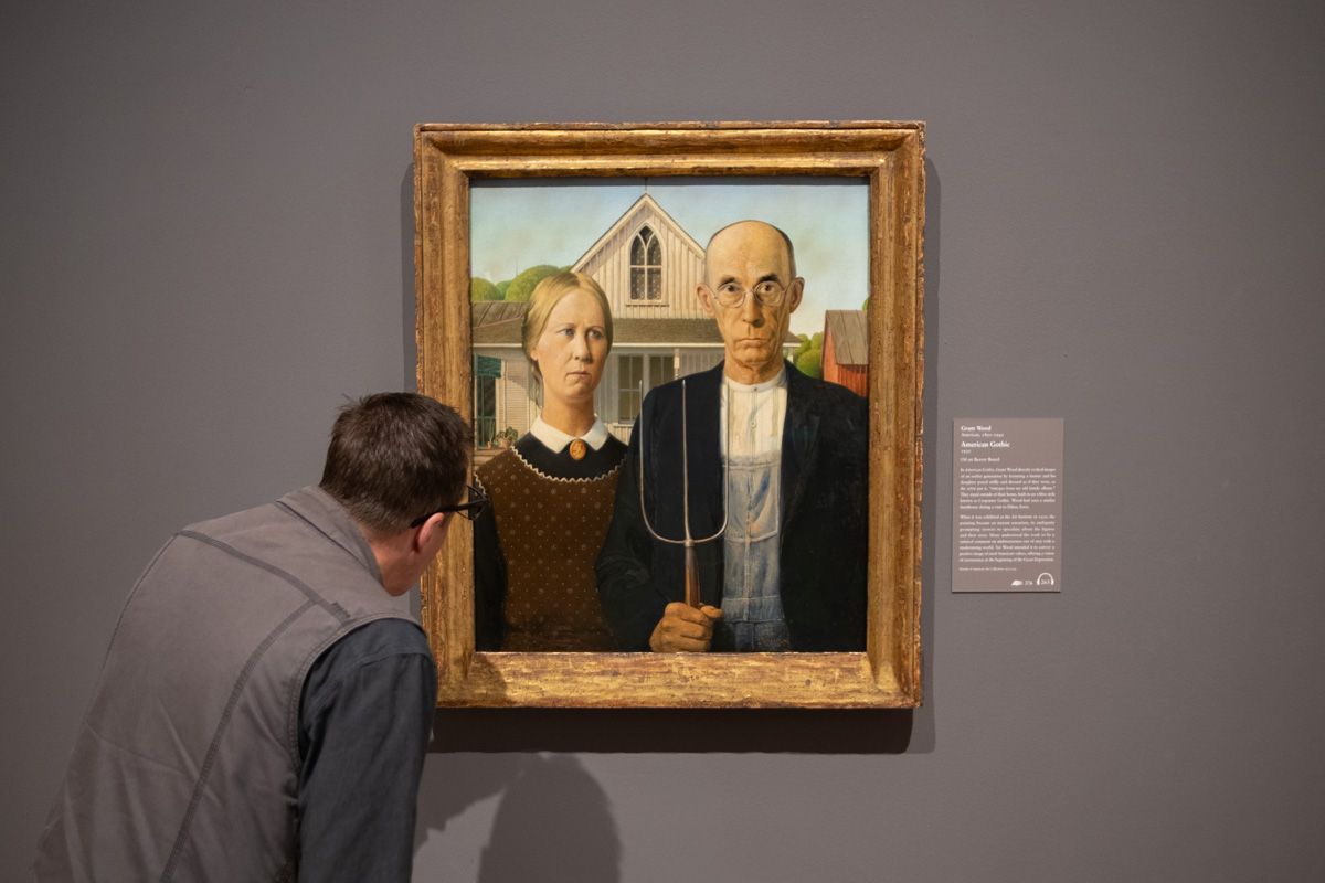 Słynny obraz American Gothic autorstwa Granta Wooda w Instytucie Sztuki Chicago.