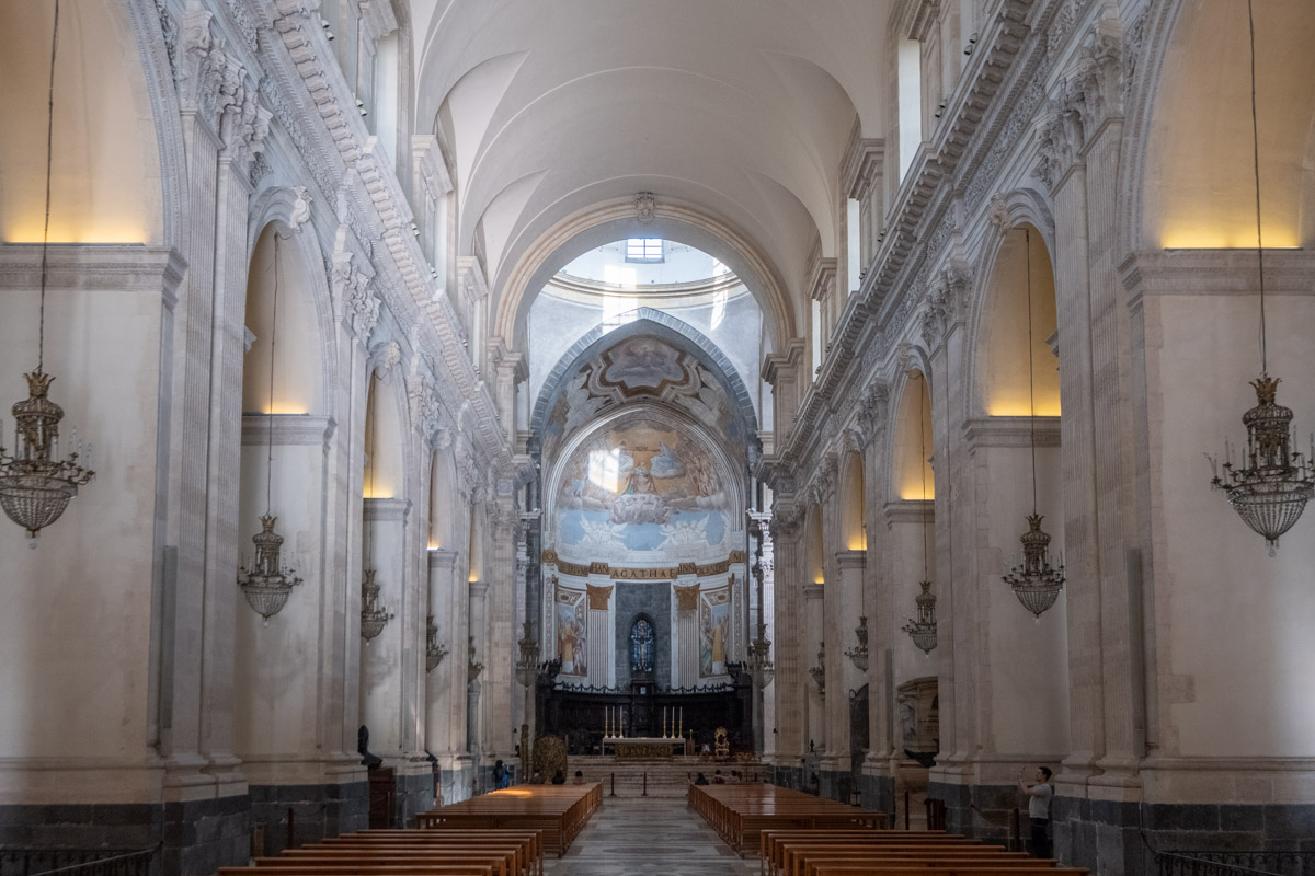 Wnętrze katedry św. Agaty w Katanii