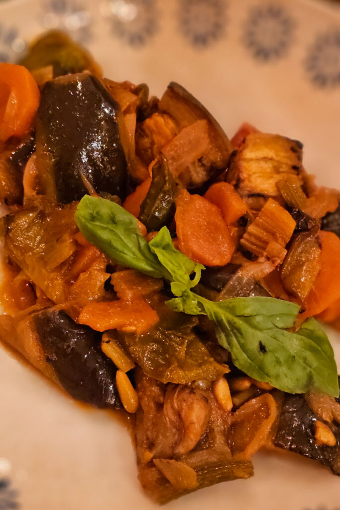 Kuchnia i jedzenie w Katanii na Sycylii.