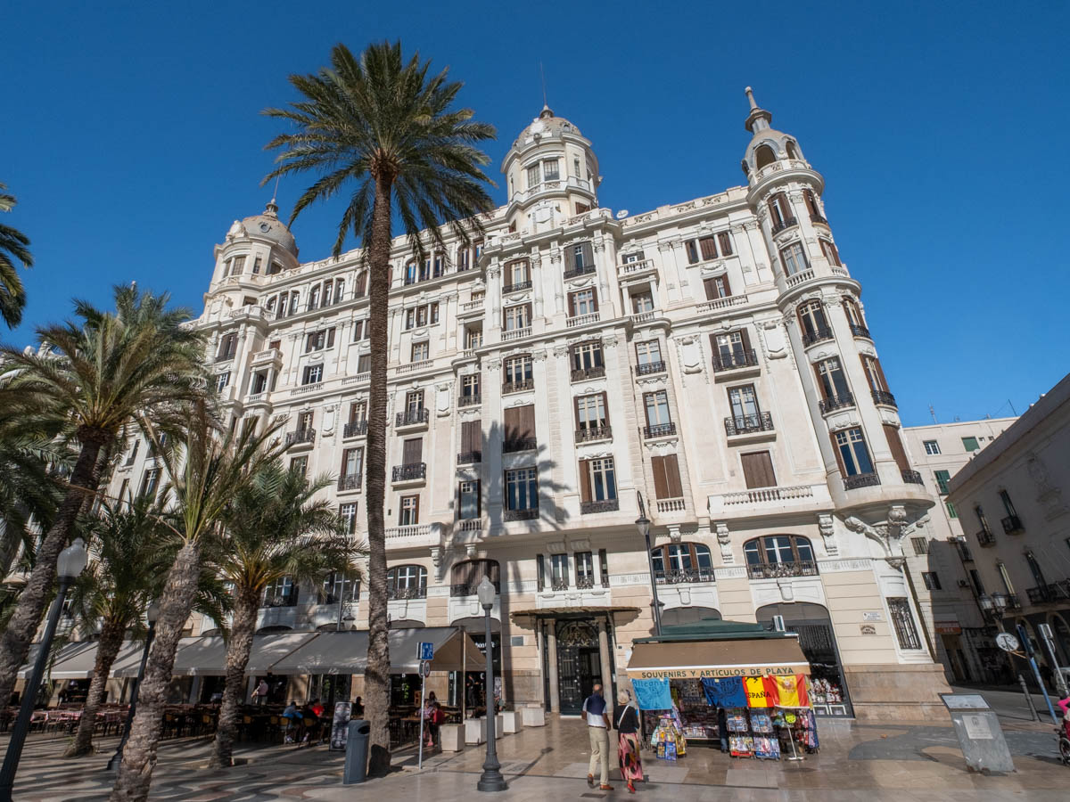 Casa Carbonell w Alicante w Hiszpanii.