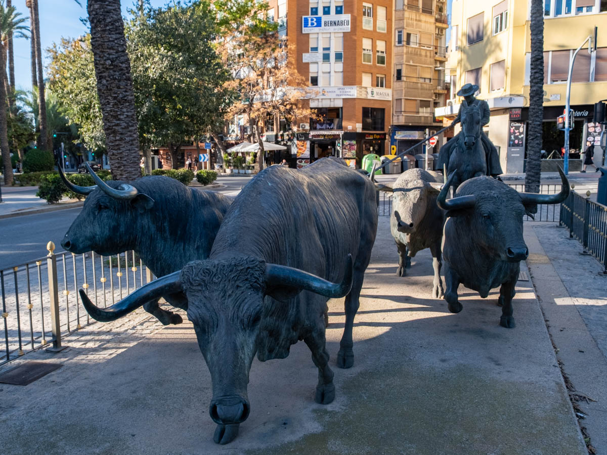 Monumento de los Toros w Alicante.